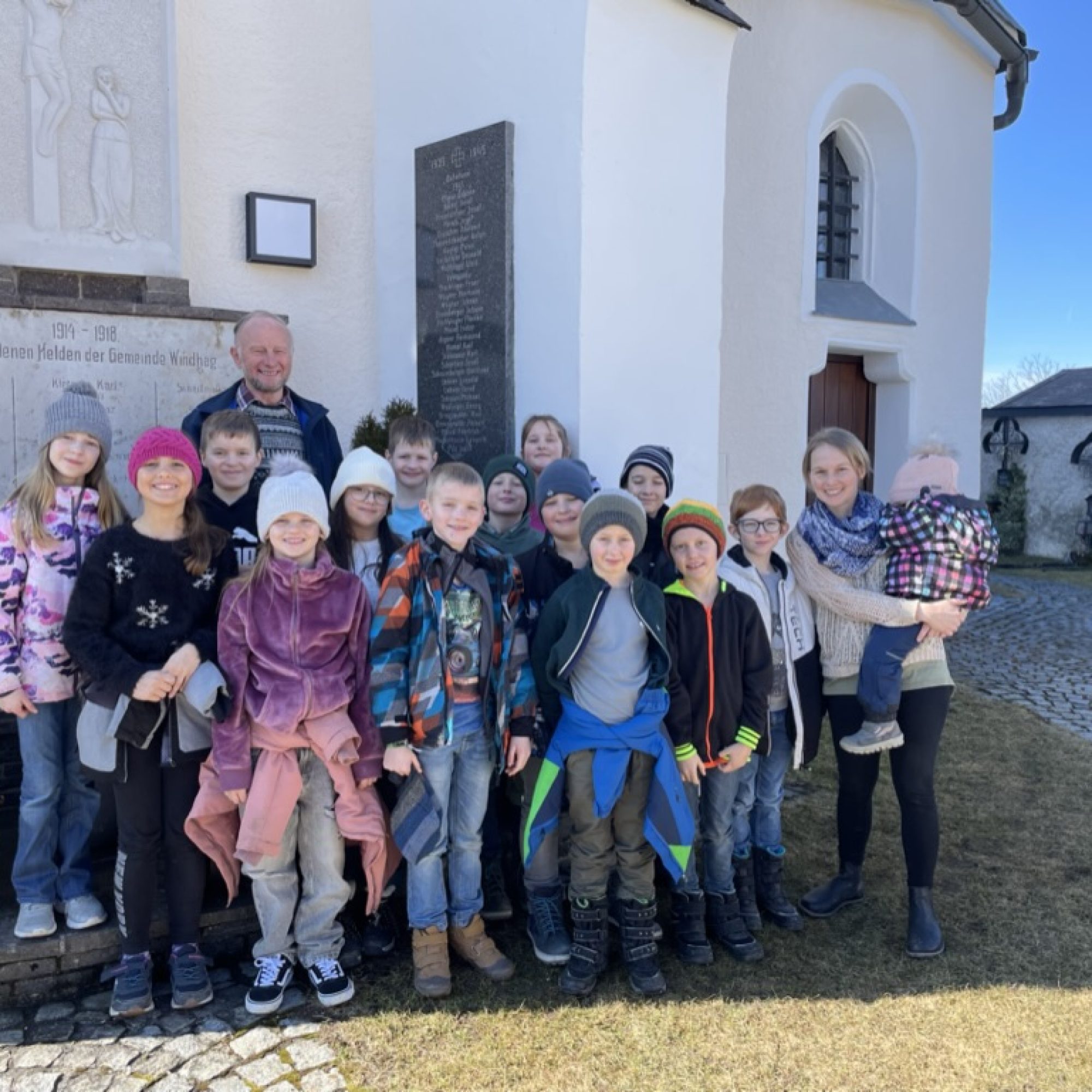 D3E251CB-3C3D-481E-A439-FE5674BA3ABD_1_105_c